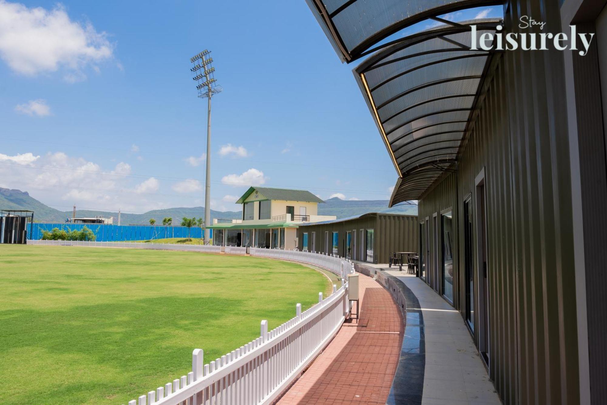 Stay Leisurely - Pavilion By The Hills, Lonavala - Stadium View Rooms Εξωτερικό φωτογραφία